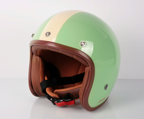 Helm minimalis dengan warna-warna pastel yang lembut